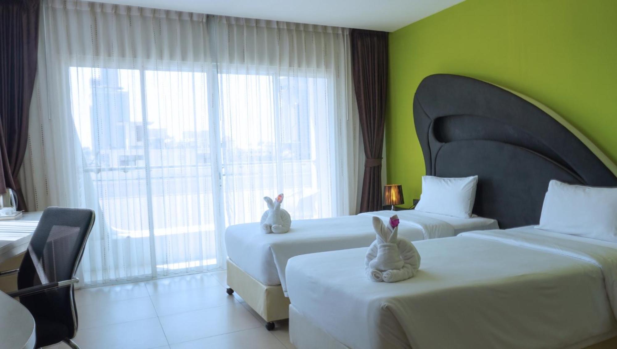 Blue Boat Hotel Jc Pattaya Esterno foto