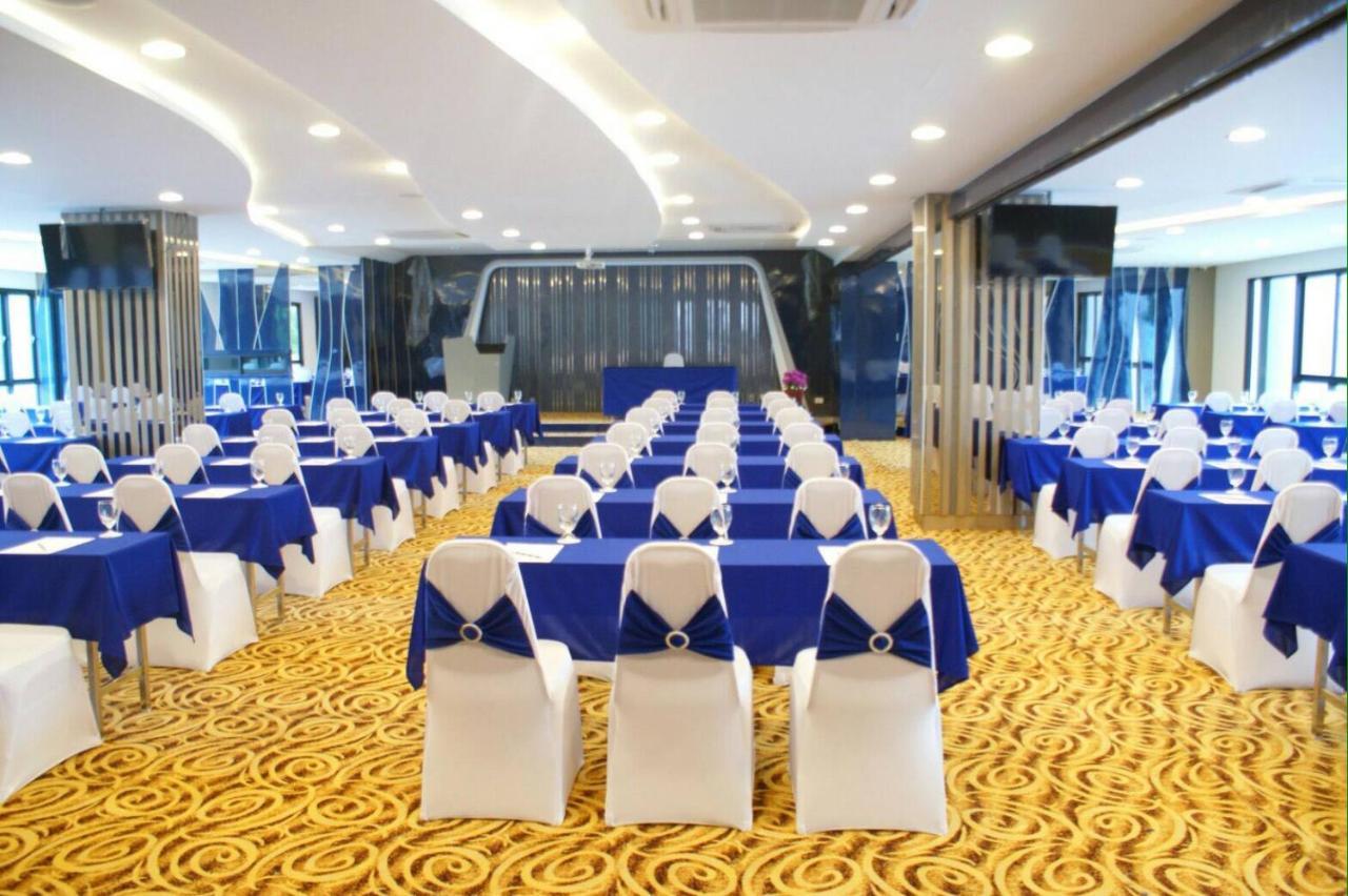 Blue Boat Hotel Jc Pattaya Esterno foto