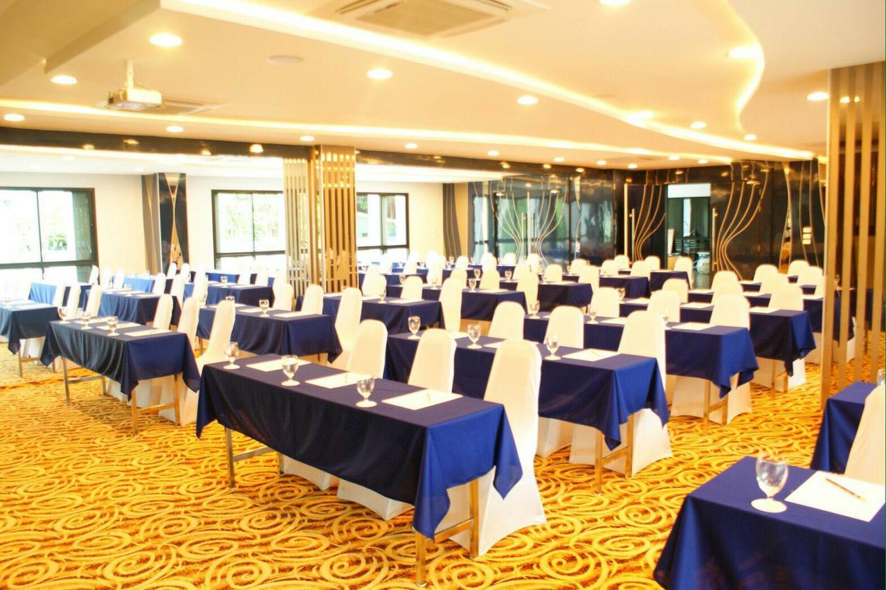 Blue Boat Hotel Jc Pattaya Esterno foto